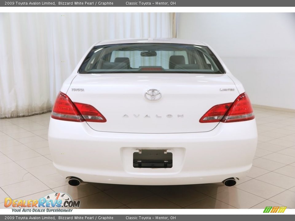 2009 Toyota Avalon Limited Blizzard White Pearl / Graphite Photo #19