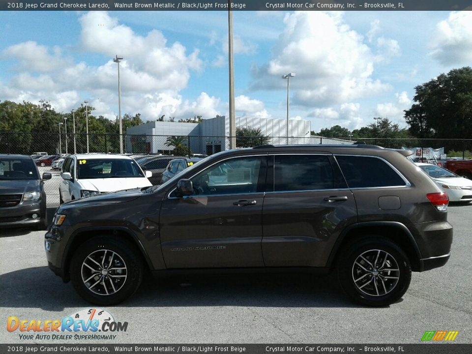 2018 Jeep Grand Cherokee Laredo Walnut Brown Metallic / Black/Light Frost Beige Photo #2