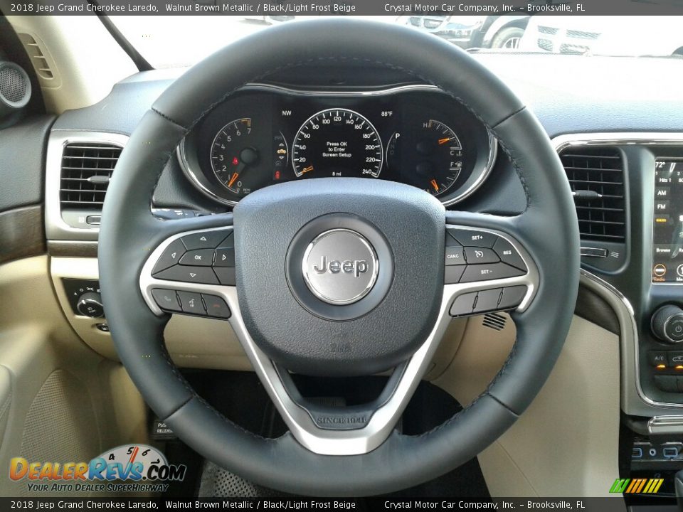 2018 Jeep Grand Cherokee Laredo Walnut Brown Metallic / Black/Light Frost Beige Photo #14