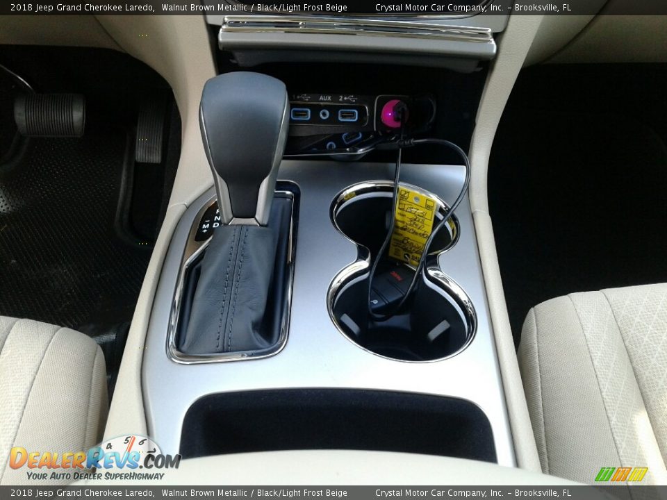 2018 Jeep Grand Cherokee Laredo Walnut Brown Metallic / Black/Light Frost Beige Photo #16