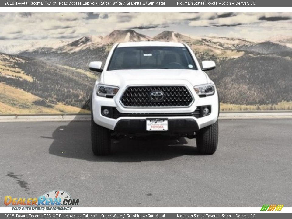 2018 Toyota Tacoma TRD Off Road Access Cab 4x4 Super White / Graphite w/Gun Metal Photo #2