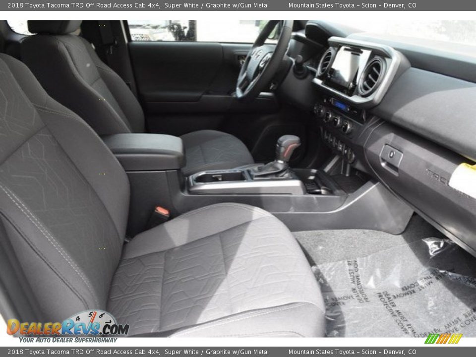 2018 Toyota Tacoma TRD Off Road Access Cab 4x4 Super White / Graphite w/Gun Metal Photo #12