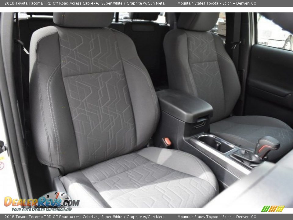 2018 Toyota Tacoma TRD Off Road Access Cab 4x4 Super White / Graphite w/Gun Metal Photo #13