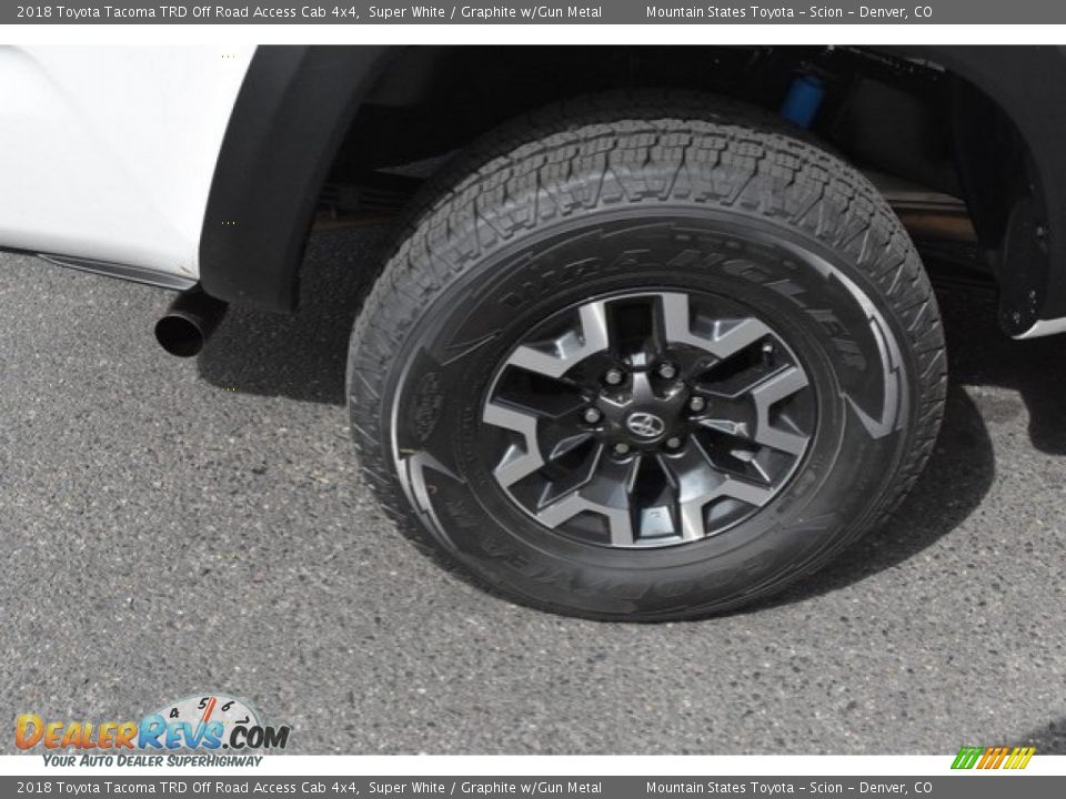 2018 Toyota Tacoma TRD Off Road Access Cab 4x4 Super White / Graphite w/Gun Metal Photo #34