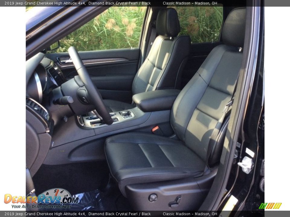 2019 Jeep Grand Cherokee High Altitude 4x4 Diamond Black Crystal Pearl / Black Photo #10