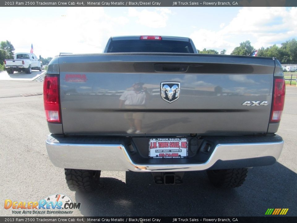 2013 Ram 2500 Tradesman Crew Cab 4x4 Mineral Gray Metallic / Black/Diesel Gray Photo #4