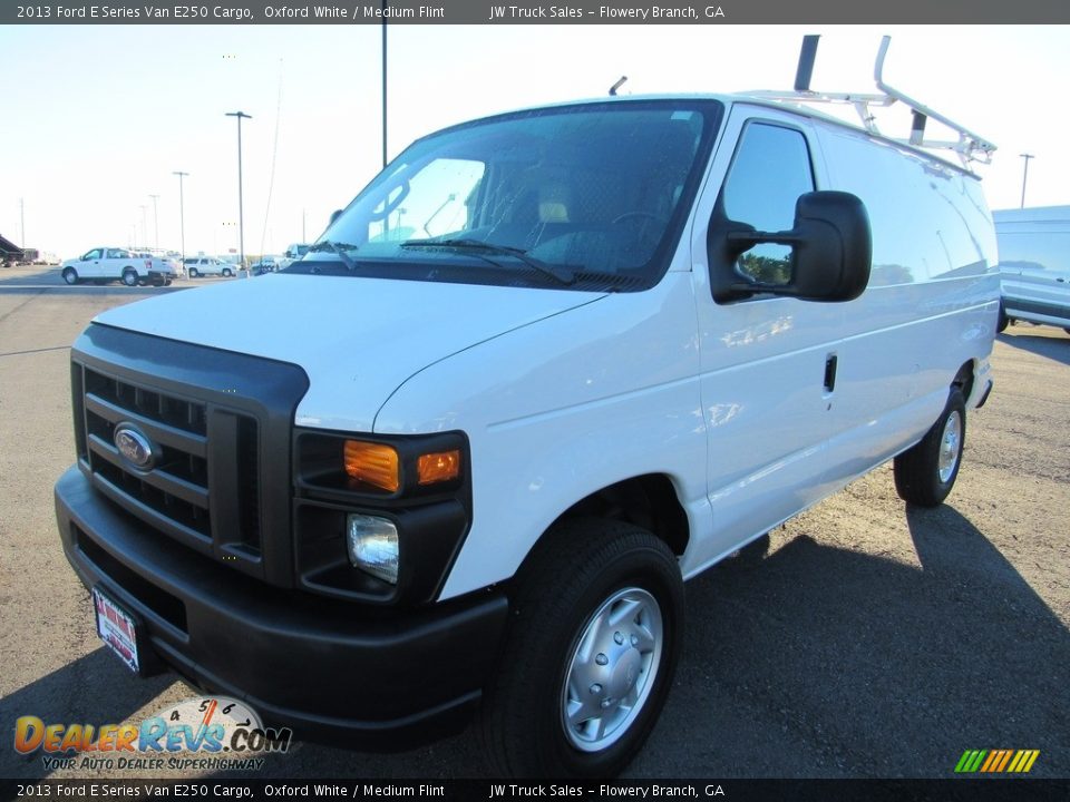 2013 Ford E Series Van E250 Cargo Oxford White / Medium Flint Photo #1