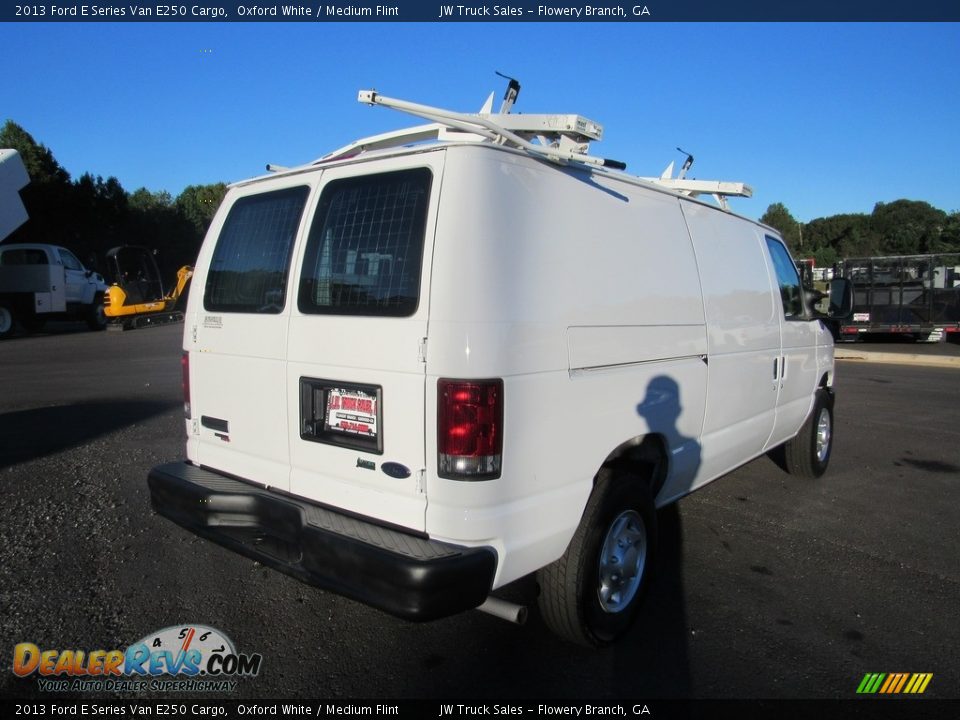 2013 Ford E Series Van E250 Cargo Oxford White / Medium Flint Photo #5