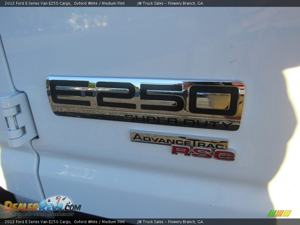 2013 Ford E Series Van E250 Cargo Oxford White / Medium Flint Photo #9