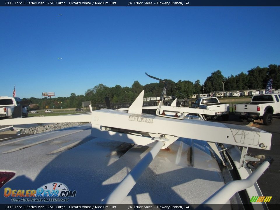 2013 Ford E Series Van E250 Cargo Oxford White / Medium Flint Photo #11
