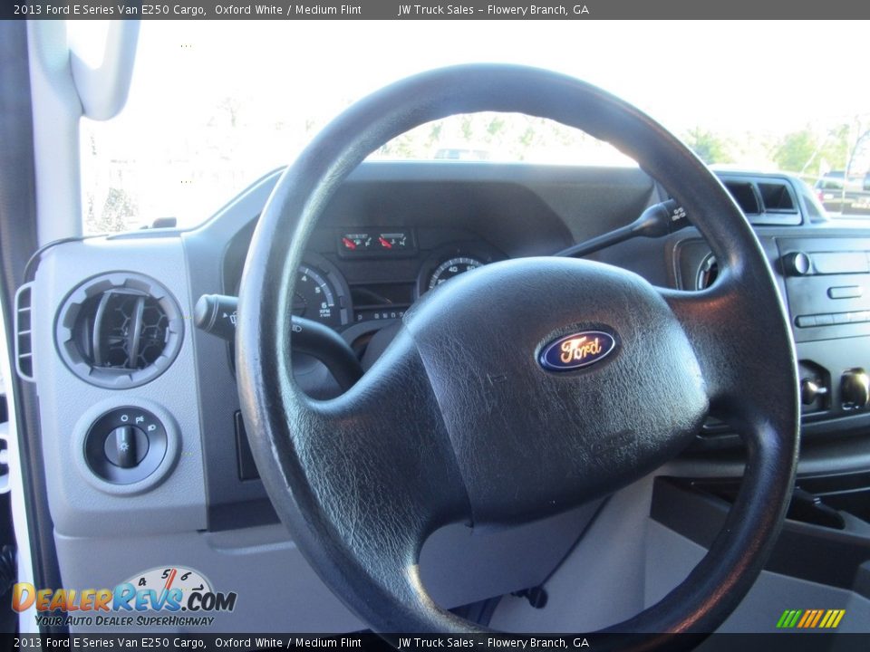 2013 Ford E Series Van E250 Cargo Oxford White / Medium Flint Photo #27