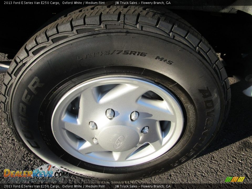 2013 Ford E Series Van E250 Cargo Oxford White / Medium Flint Photo #36