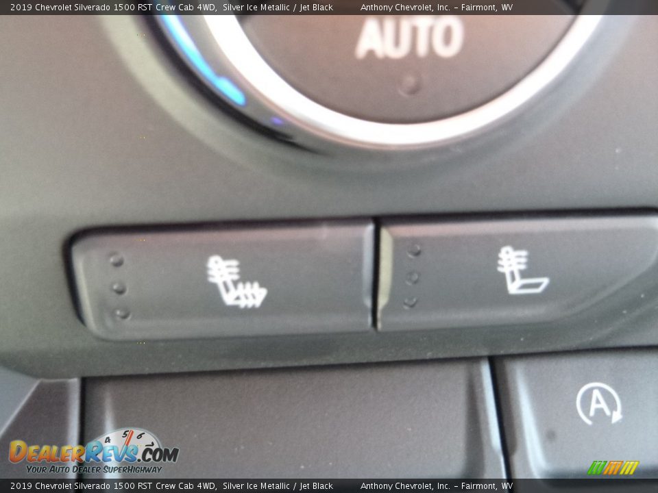 2019 Chevrolet Silverado 1500 RST Crew Cab 4WD Silver Ice Metallic / Jet Black Photo #18