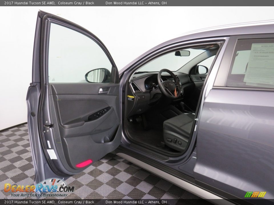 2017 Hyundai Tucson SE AWD Coliseum Gray / Black Photo #16