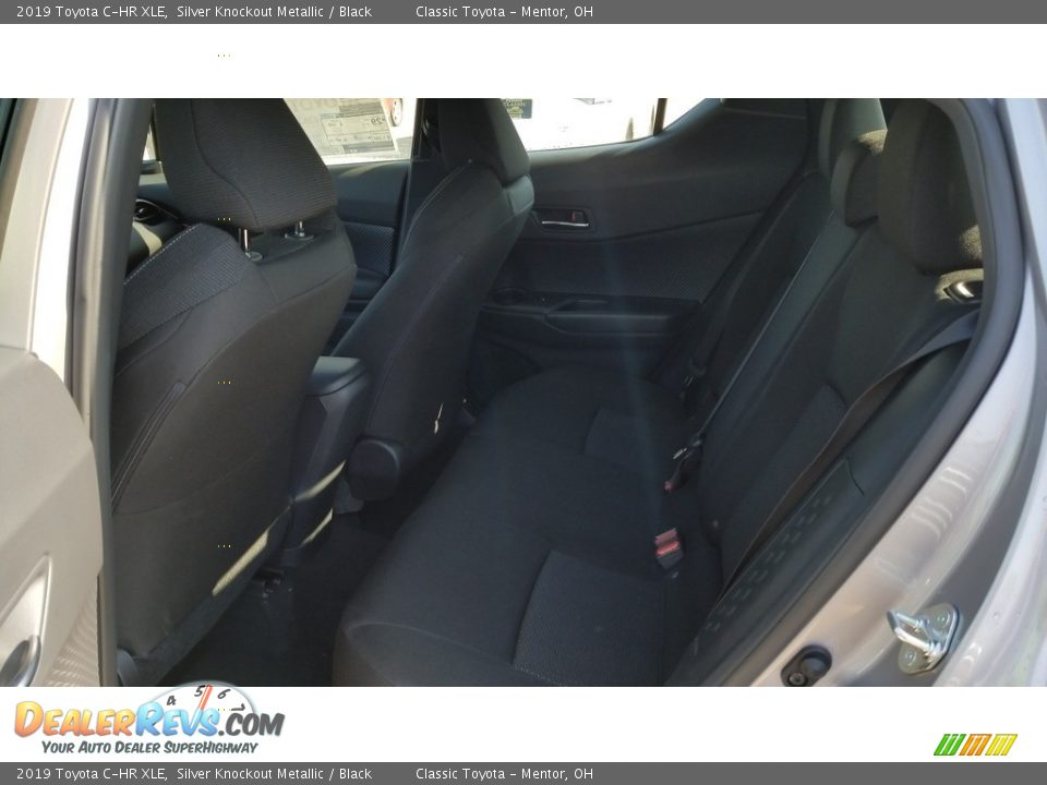 2019 Toyota C-HR XLE Silver Knockout Metallic / Black Photo #4