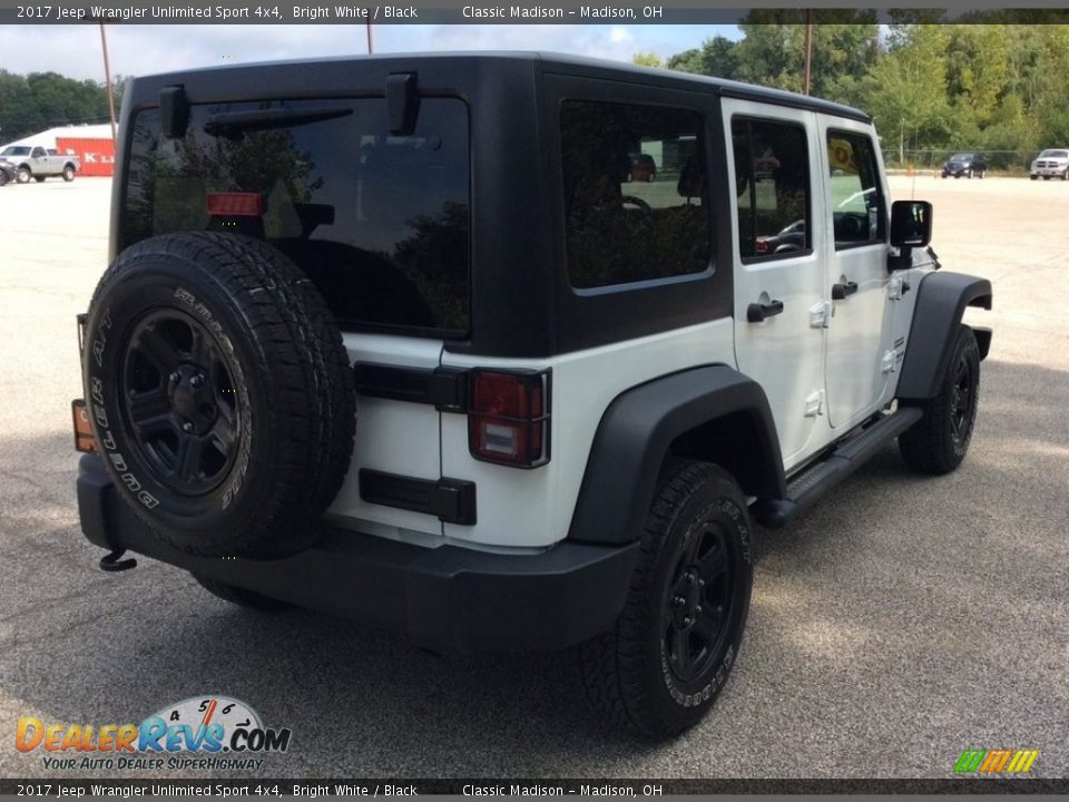 2017 Jeep Wrangler Unlimited Sport 4x4 Bright White / Black Photo #6