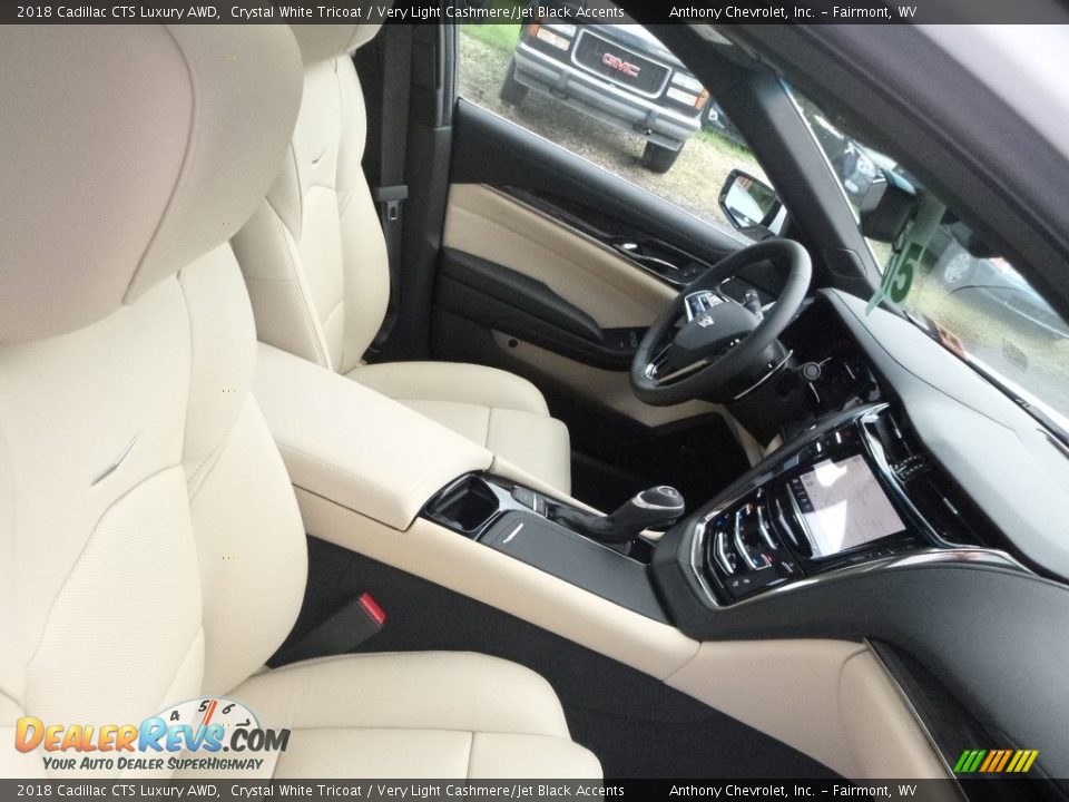 2018 Cadillac CTS Luxury AWD Crystal White Tricoat / Very Light Cashmere/Jet Black Accents Photo #9