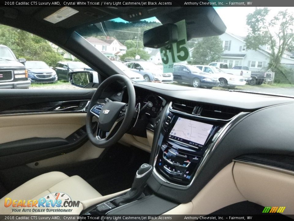 2018 Cadillac CTS Luxury AWD Crystal White Tricoat / Very Light Cashmere/Jet Black Accents Photo #10