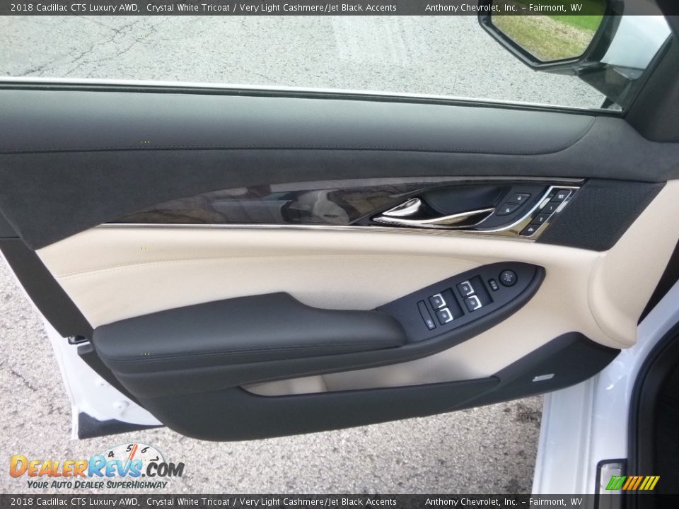2018 Cadillac CTS Luxury AWD Crystal White Tricoat / Very Light Cashmere/Jet Black Accents Photo #11