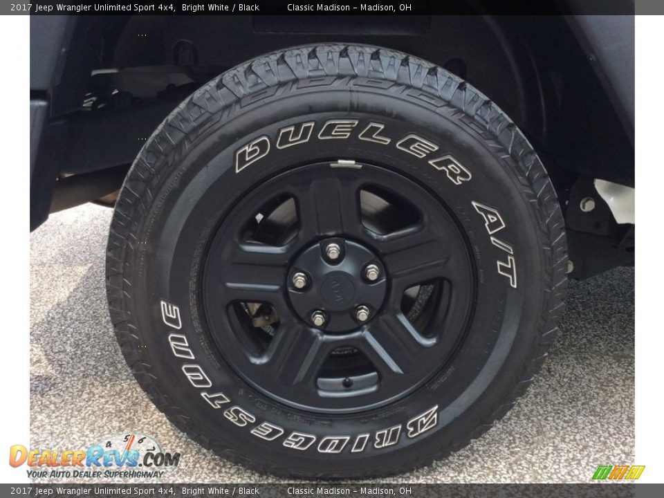 2017 Jeep Wrangler Unlimited Sport 4x4 Bright White / Black Photo #11