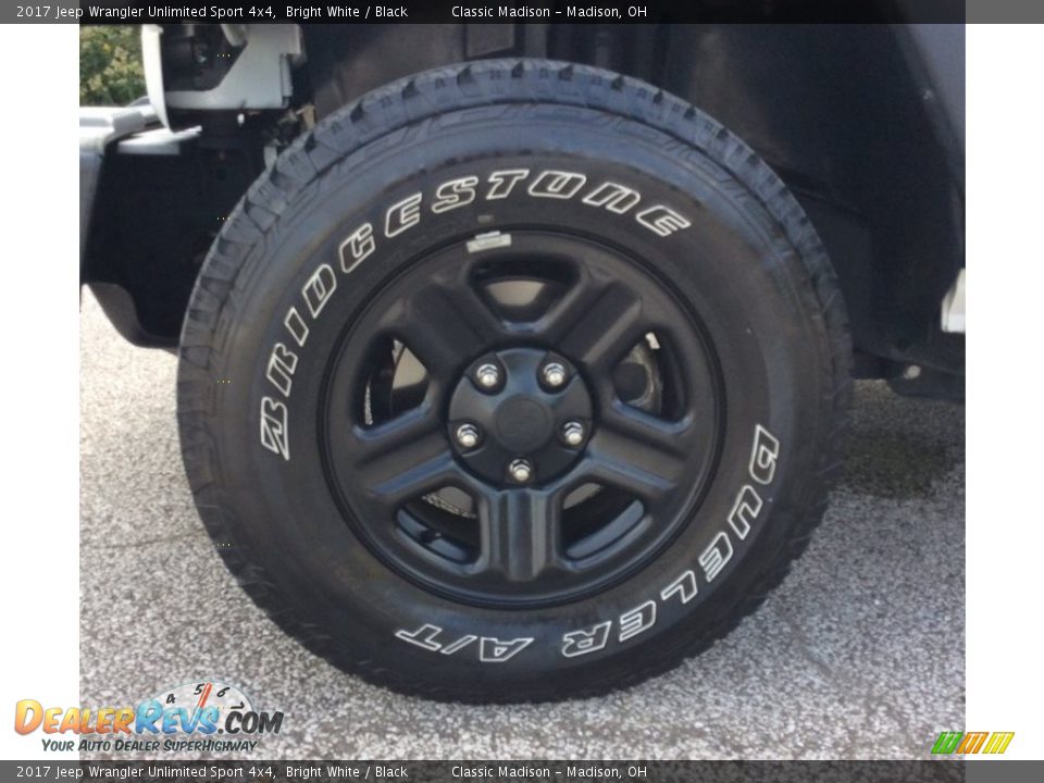 2017 Jeep Wrangler Unlimited Sport 4x4 Bright White / Black Photo #12