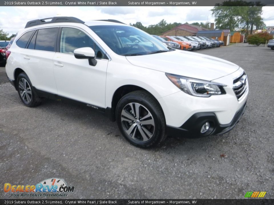 Front 3/4 View of 2019 Subaru Outback 2.5i Limited Photo #1