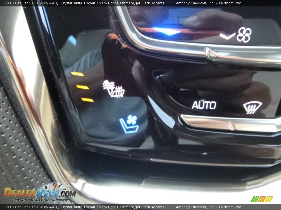 2018 Cadillac CTS Luxury AWD Crystal White Tricoat / Very Light Cashmere/Jet Black Accents Photo #17