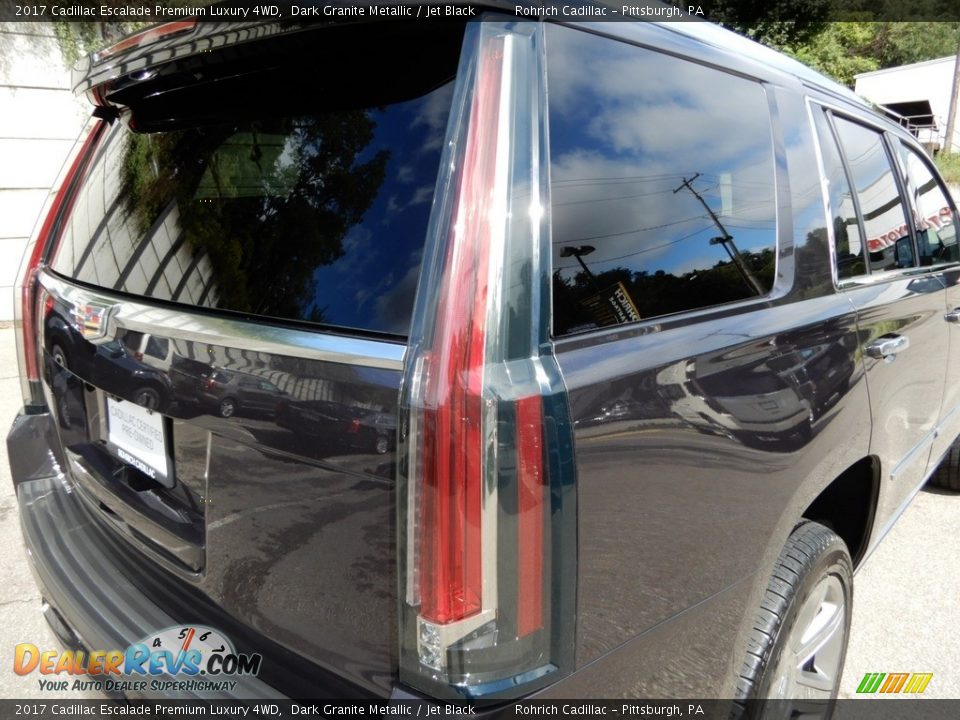 2017 Cadillac Escalade Premium Luxury 4WD Dark Granite Metallic / Jet Black Photo #11