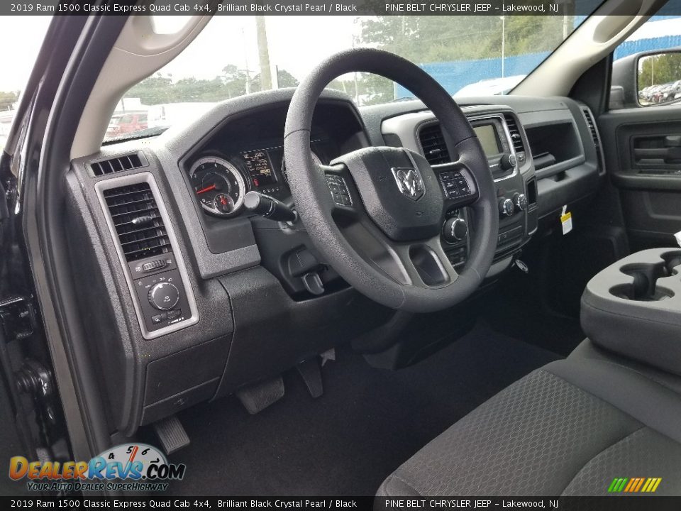 2019 Ram 1500 Classic Express Quad Cab 4x4 Brilliant Black Crystal Pearl / Black Photo #7