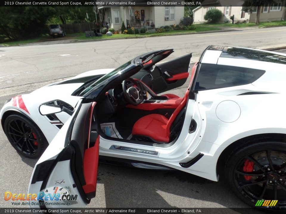 2019 Chevrolet Corvette Grand Sport Coupe Arctic White / Adrenaline Red Photo #14