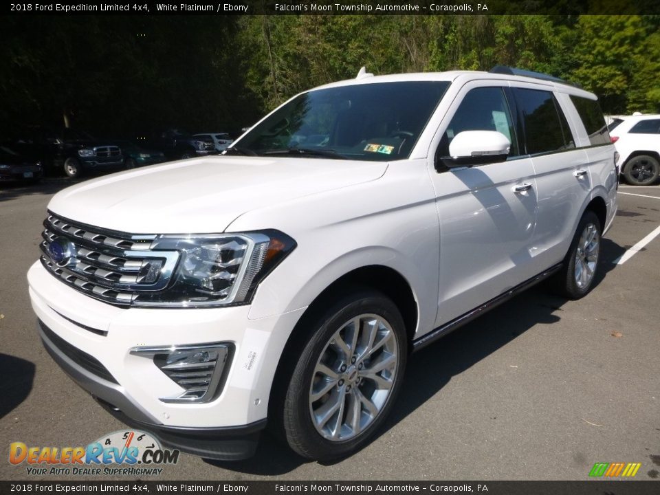 Front 3/4 View of 2018 Ford Expedition Limited 4x4 Photo #5