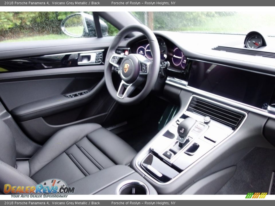 2018 Porsche Panamera 4 Volcano Grey Metallic / Black Photo #18