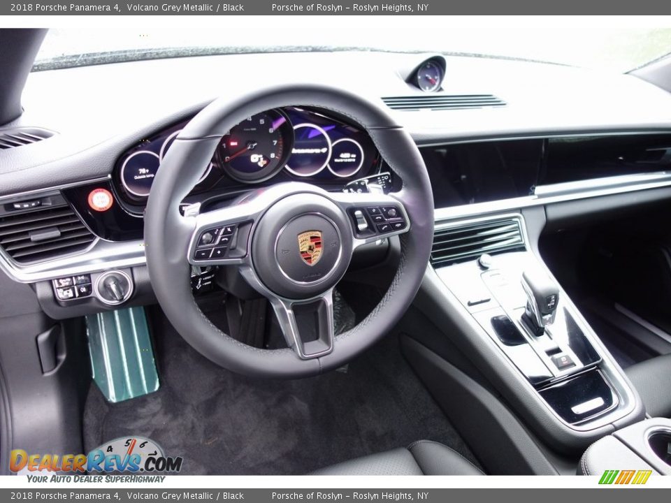 2018 Porsche Panamera 4 Volcano Grey Metallic / Black Photo #20