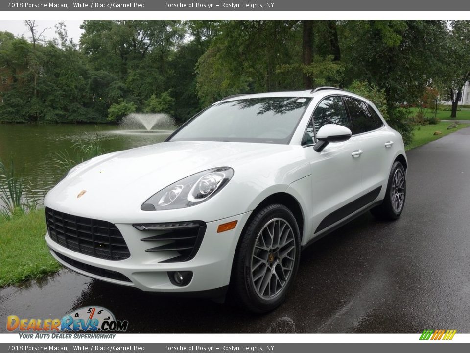 2018 Porsche Macan White / Black/Garnet Red Photo #8