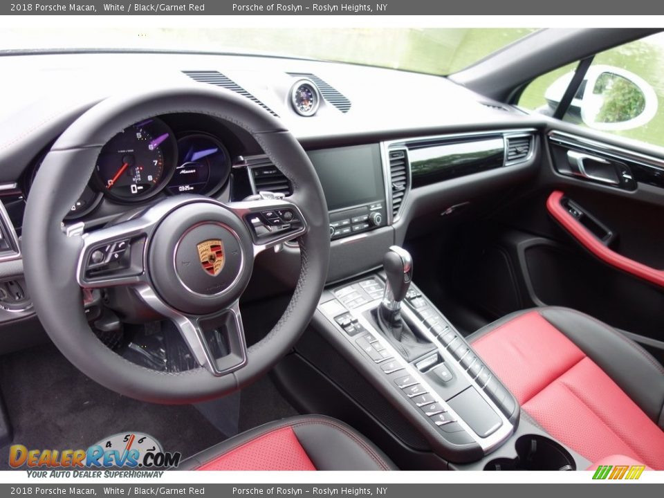 2018 Porsche Macan White / Black/Garnet Red Photo #10