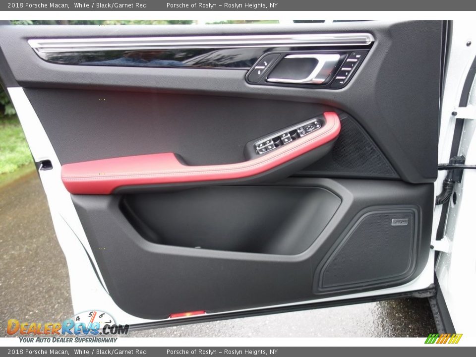 2018 Porsche Macan White / Black/Garnet Red Photo #11