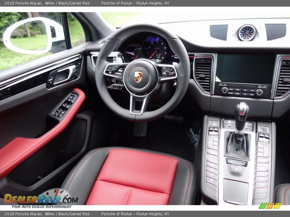 2018 Porsche Macan White / Black/Garnet Red Photo #13