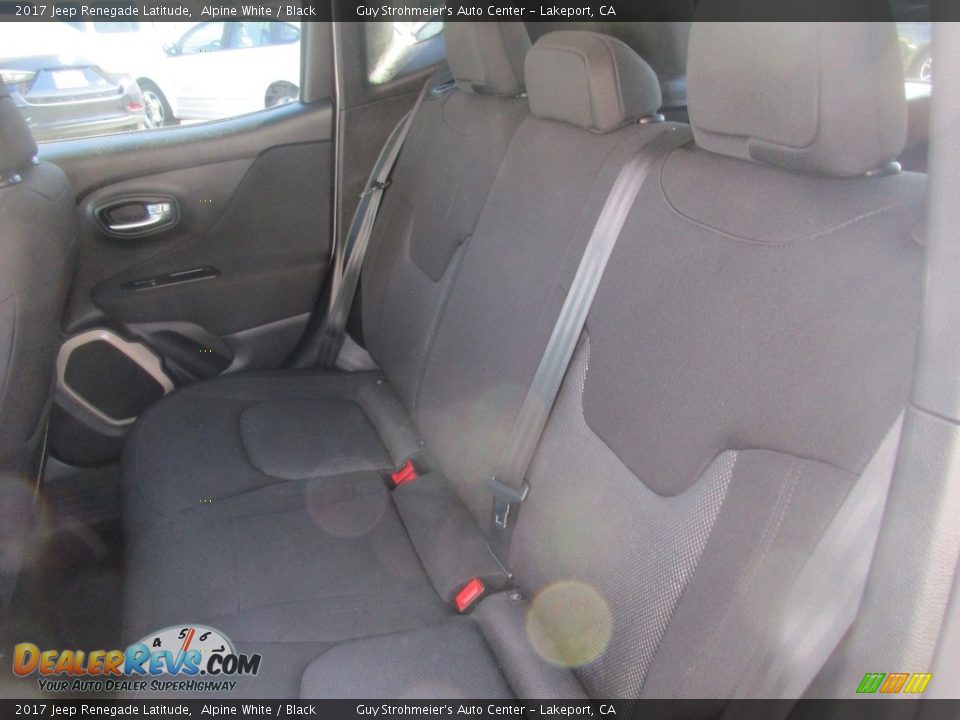 2017 Jeep Renegade Latitude Alpine White / Black Photo #9
