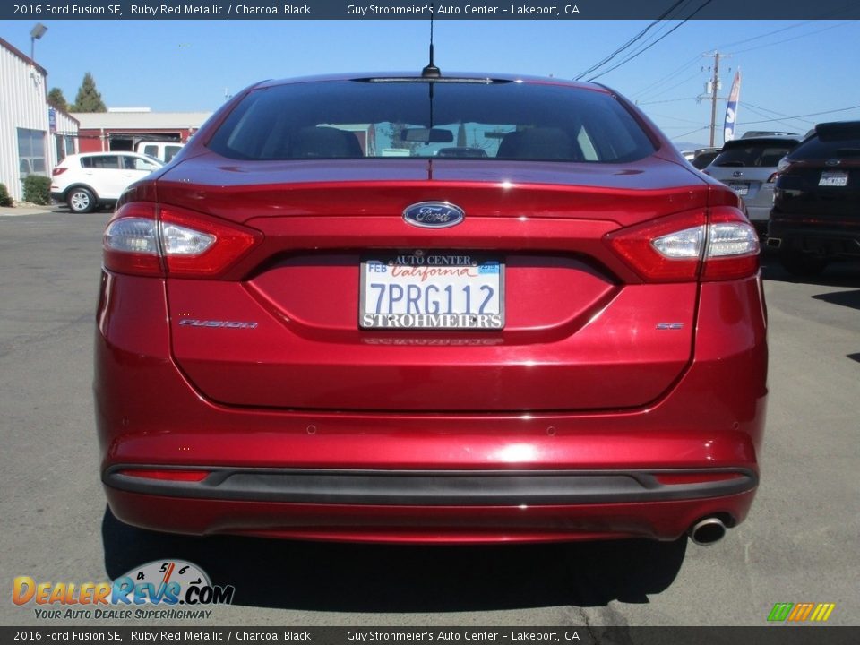 2016 Ford Fusion SE Ruby Red Metallic / Charcoal Black Photo #6