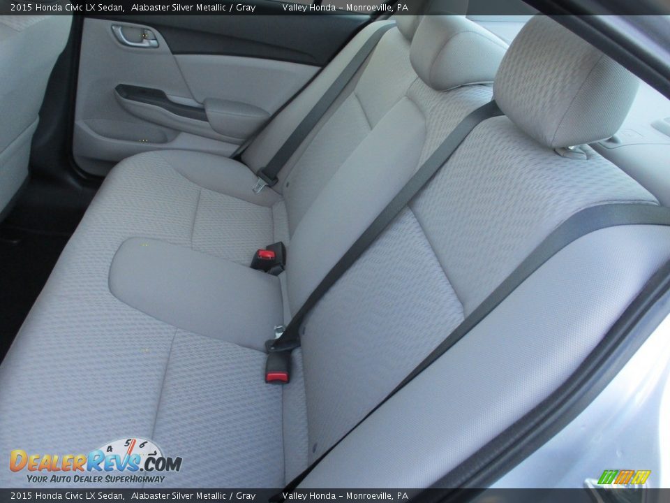 2015 Honda Civic LX Sedan Alabaster Silver Metallic / Gray Photo #12