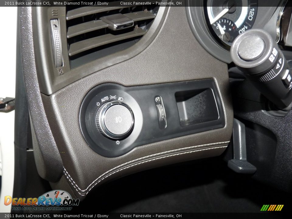 2011 Buick LaCrosse CXS White Diamond Tricoat / Ebony Photo #11
