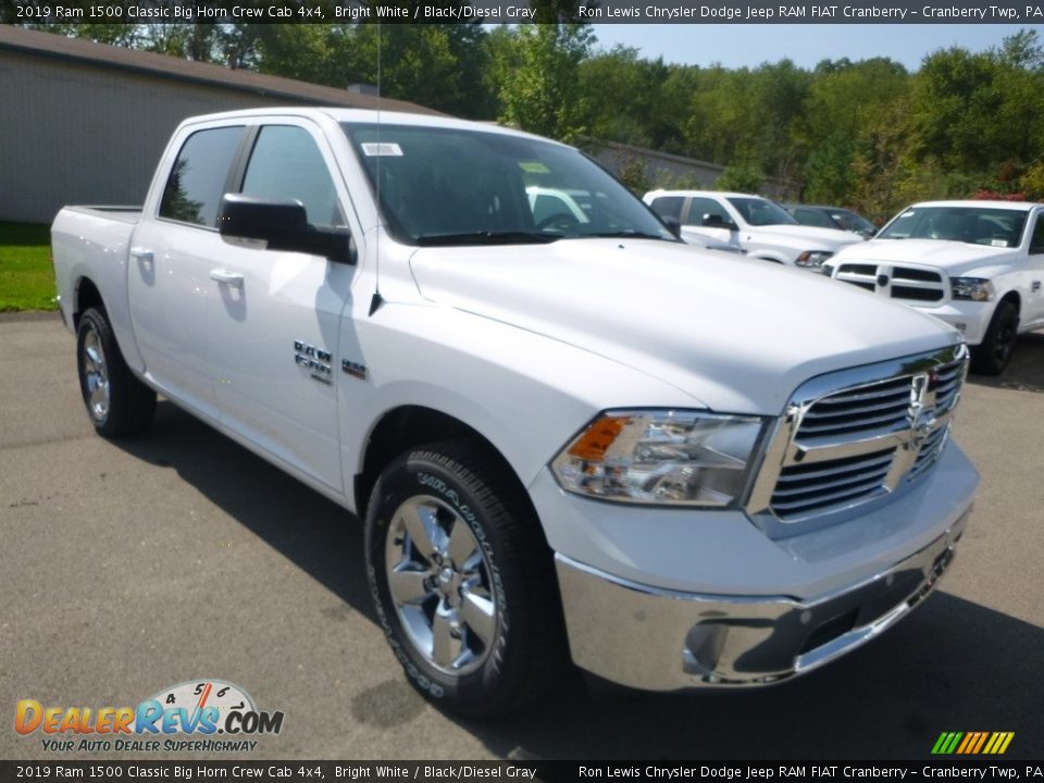 2019 Ram 1500 Classic Big Horn Crew Cab 4x4 Bright White / Black/Diesel Gray Photo #7