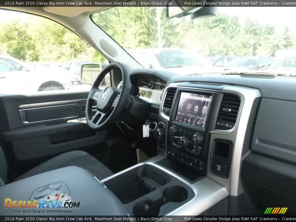2019 Ram 1500 Classic Big Horn Crew Cab 4x4 Maximum Steel Metallic / Black/Diesel Gray Photo #9