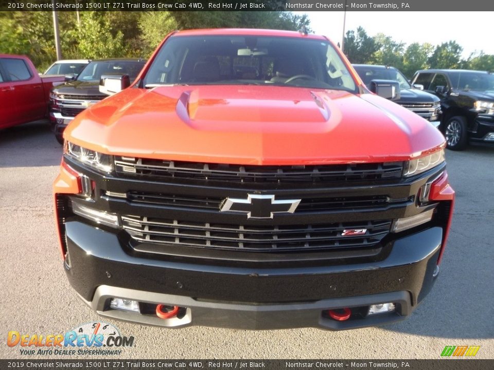 2019 Chevrolet Silverado 1500 LT Z71 Trail Boss Crew Cab 4WD Red Hot / Jet Black Photo #2