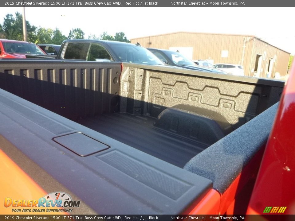 2019 Chevrolet Silverado 1500 LT Z71 Trail Boss Crew Cab 4WD Red Hot / Jet Black Photo #9