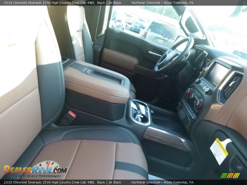 Front Seat of 2019 Chevrolet Silverado 1500 High Country Crew Cab 4WD Photo #8