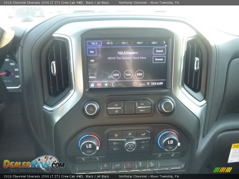 2019 Chevrolet Silverado 1500 LT Z71 Crew Cab 4WD Black / Jet Black Photo #17