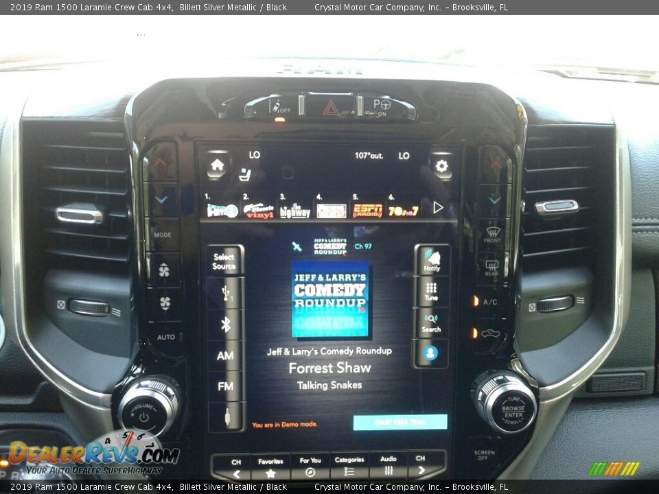 2019 Ram 1500 Laramie Crew Cab 4x4 Billett Silver Metallic / Black Photo #15