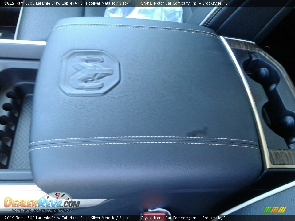 2019 Ram 1500 Laramie Crew Cab 4x4 Billett Silver Metallic / Black Photo #19