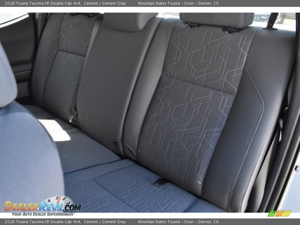 2018 Toyota Tacoma SR Double Cab 4x4 Cement / Cement Gray Photo #16